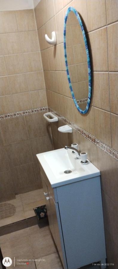 Апартаменты Acogedor Monoambiente Con Parking Неукен Экстерьер фото